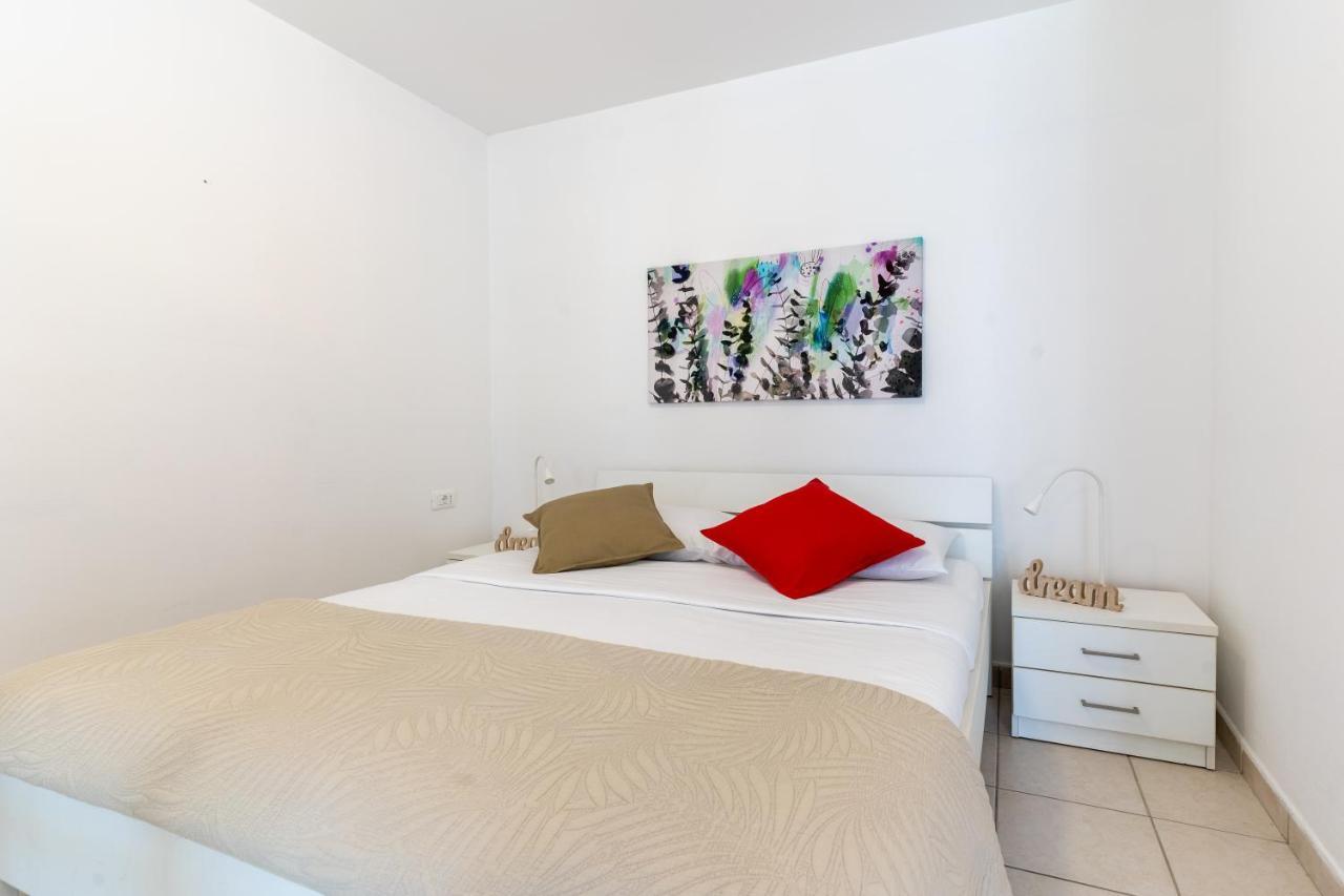 Apartments Dolac Nerezine Luaran gambar